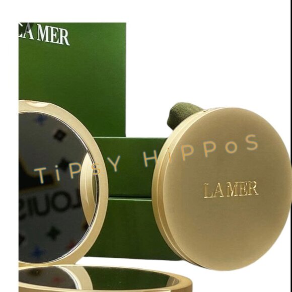 La Mer Luxury Gold Compact Mirror With Velvet Pouch & Gift Box - Picture 2 of 3